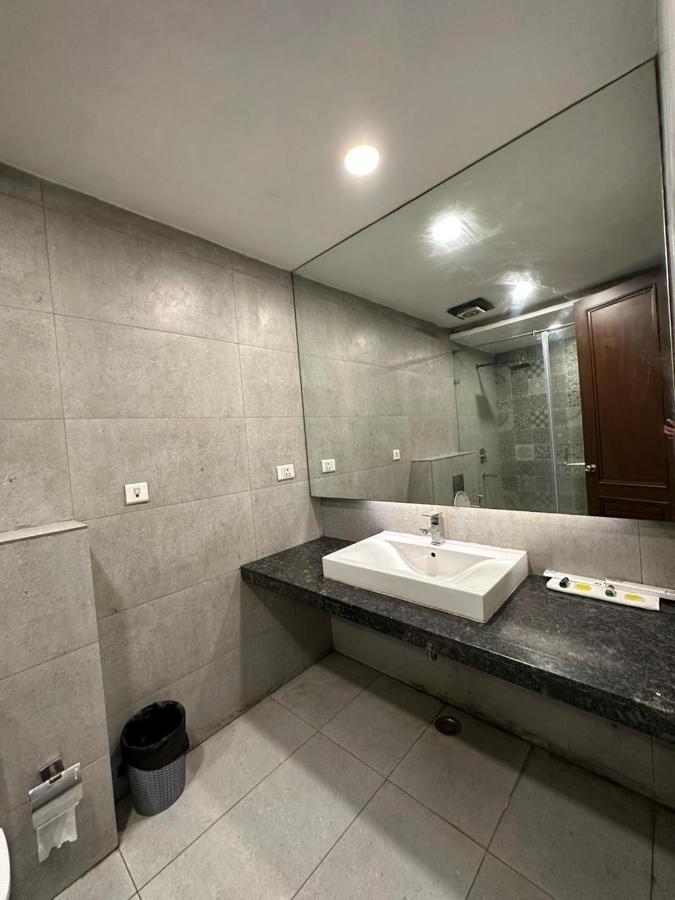 Hotel The Imperio New Delhi Exterior foto