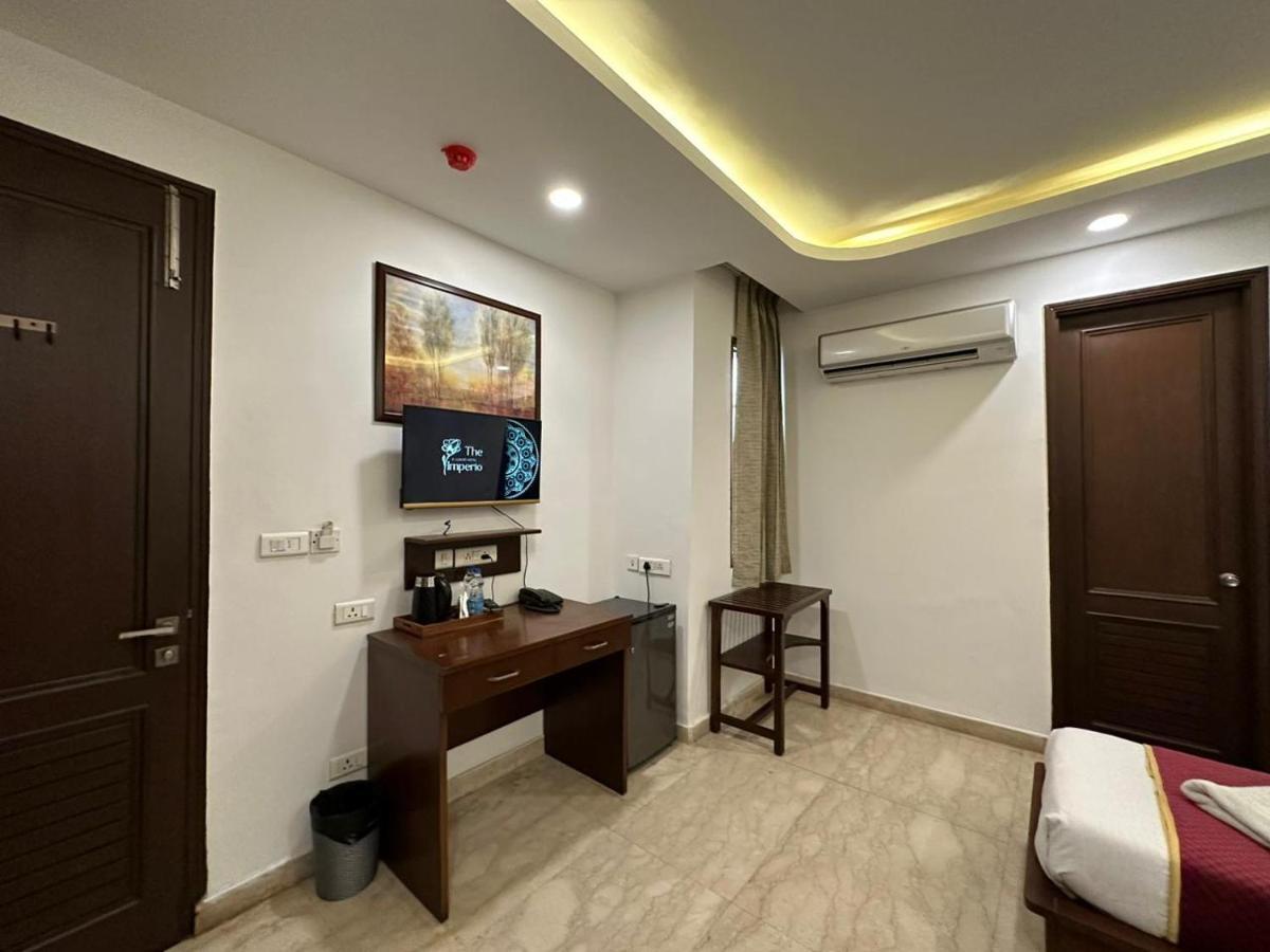 Hotel The Imperio New Delhi Exterior foto